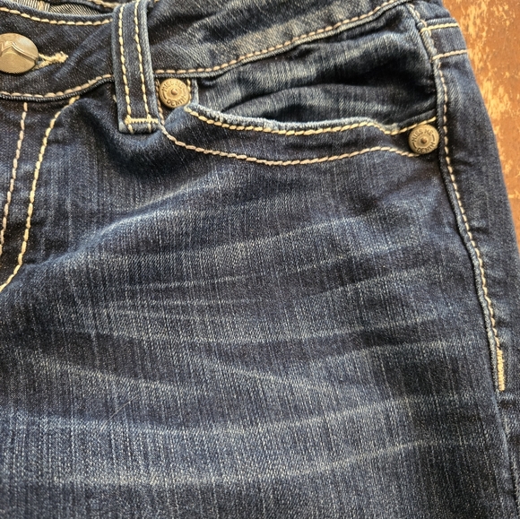 Miss Me Jeans - Picture 10 of 13